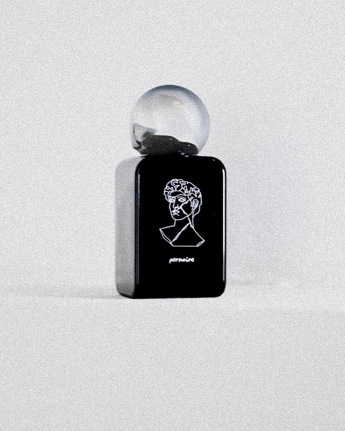 Pernoire Amoral Extrait de Parfum (50ml) - FragranceGems